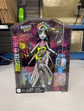BRAND NEW Monster High Frankie Stein Doll Accessories Monster Fest FREE SHIPPING