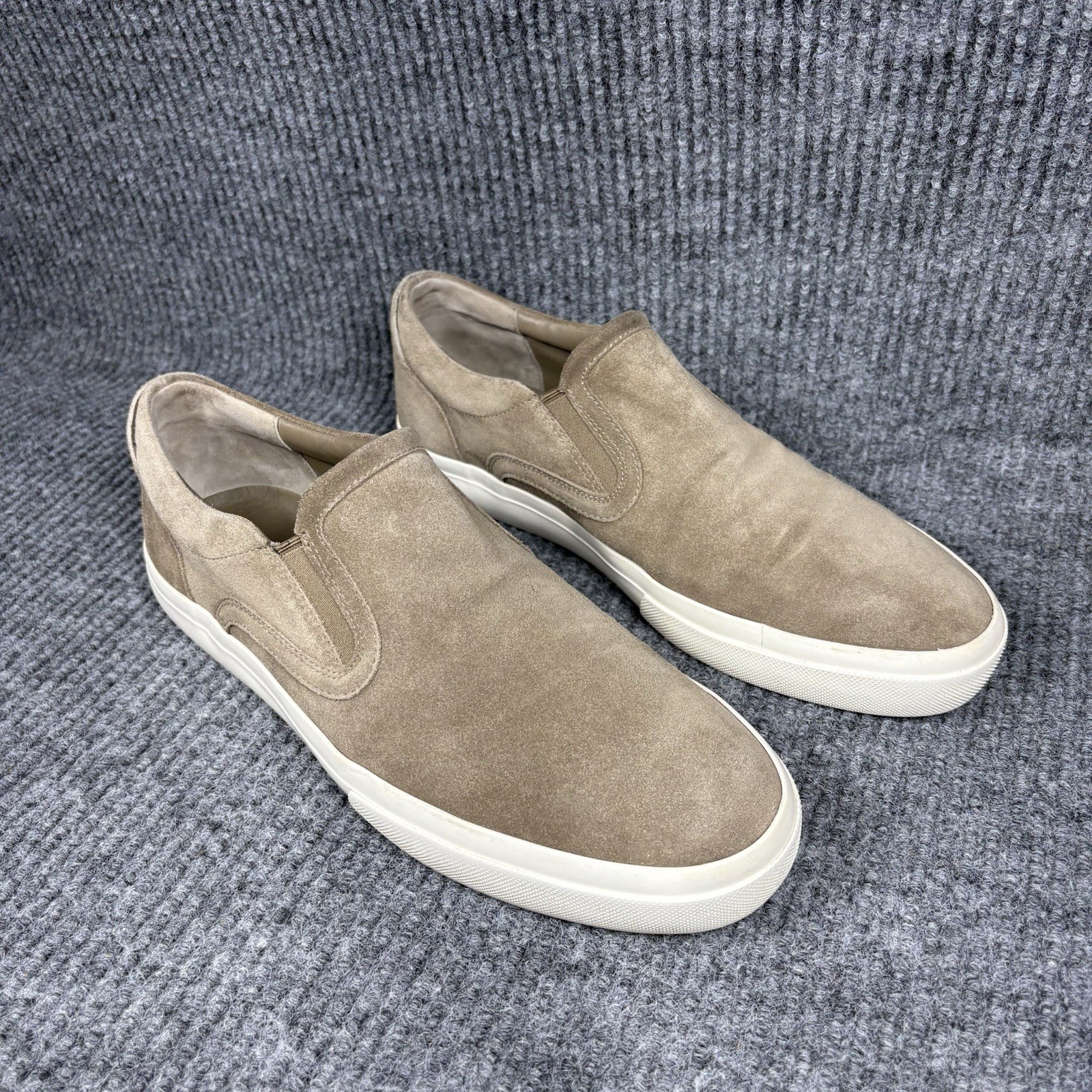 Vince Fairfax Suede Slip On Sneakers Men's 10 Gray Comfort Shoes