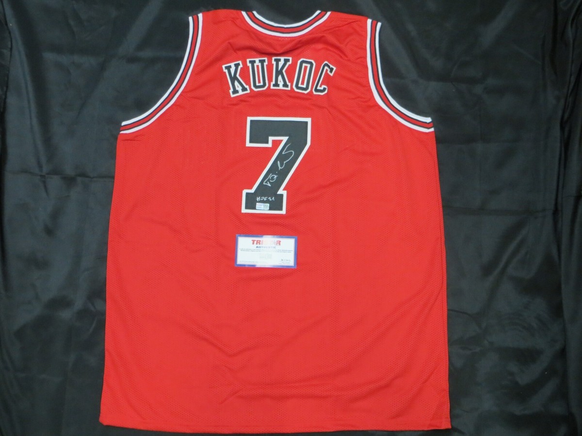 TONI KUKOC CHICAGO BULLS SIGNED SEWN PRO STYLE BASKETBALL