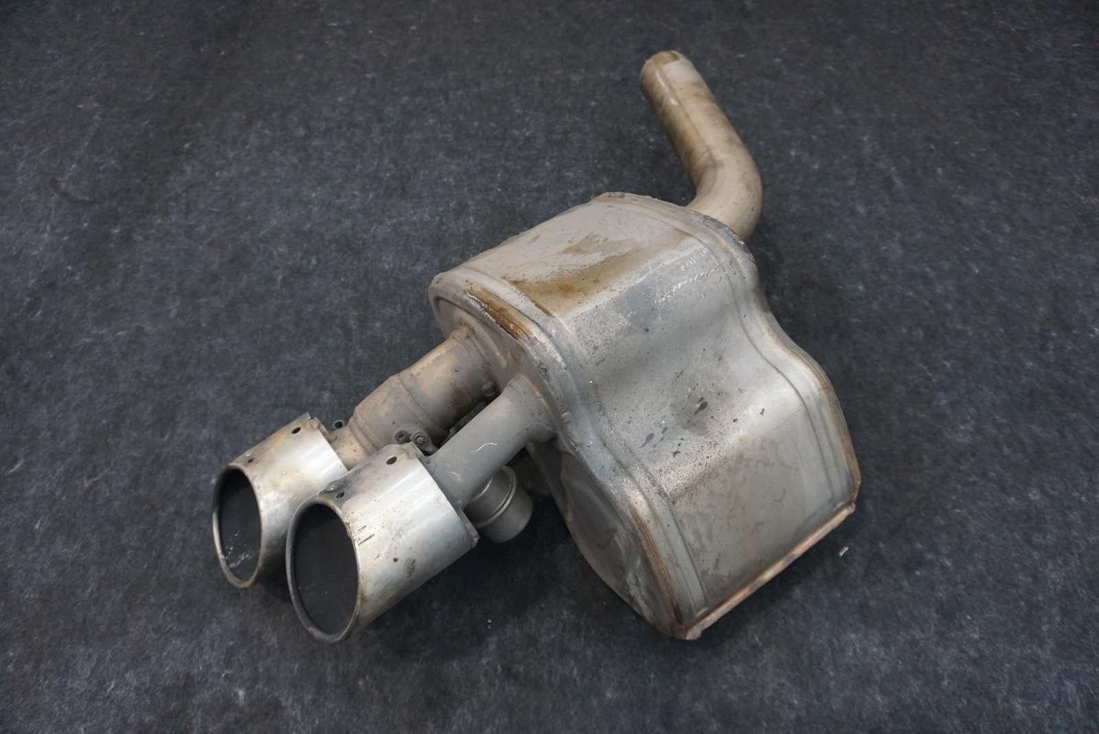 Rear Left Driver Side Exhaust Muffler 670103688 Maserati Ghibli M157 2014-17+