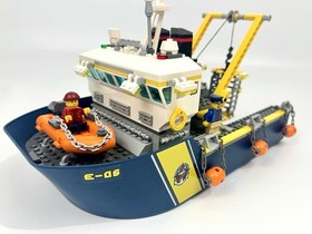 LEGO City: Deep Sea Exploration Vessel (60095) Incomplete