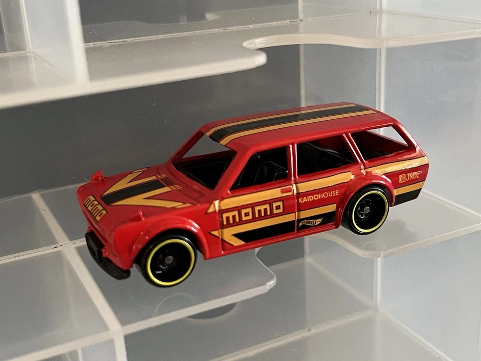 Hot Wheels Datsun 510 Bluebird Wagon - MOMO - ERROR suelto - ¡Sin ventanas! Foto 2 de 4
