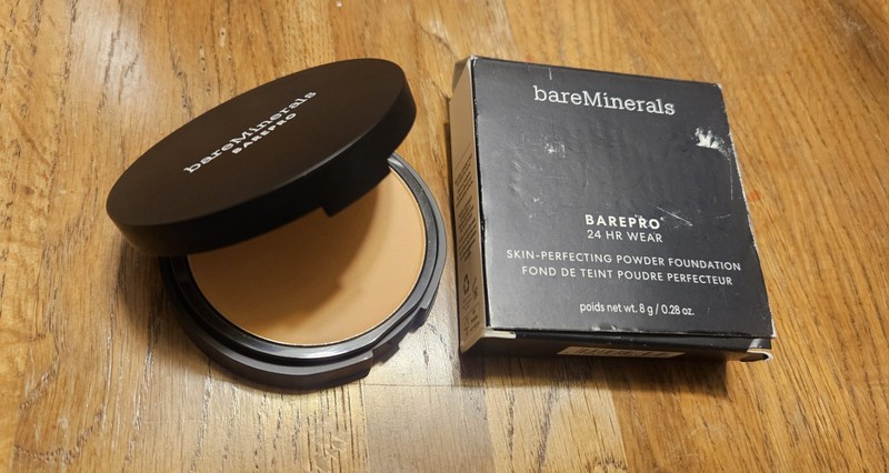 bareMinerals 24 Hr Wear Skin Perfecting Powder Foundation