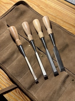 Lie-Nielsen Bevel Edge Chisels with LN Canvas Tool Roll