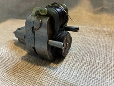 Lionel 726 1946 Original Smoke Bulb Model Horizontal Atomic Motor  Part #726M-41