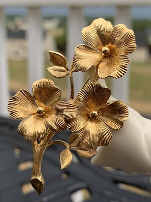 Tiffany & Co 14K Gold Triple Dogwood Flower Pin Brooch 12.8