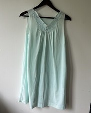Gossard Artemis VTG Mint Blue Womens L Nylon Embroidered Floral Nightgown Gown