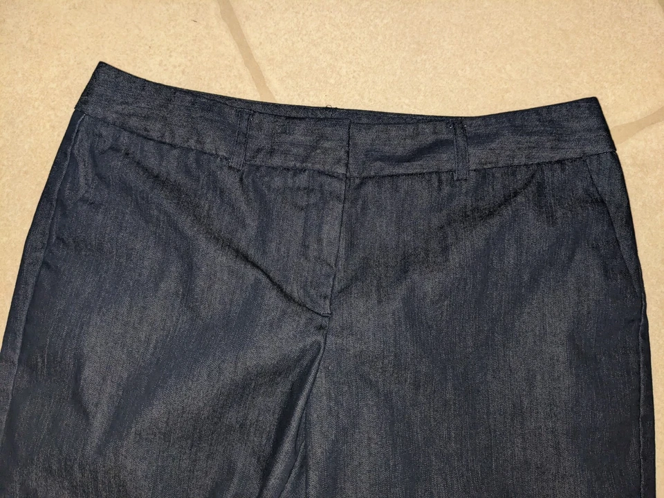 Bermudas Van Heusen Studio Damas Talla 8 Elastizadas Extensibles Negras  Foto 2 de 4