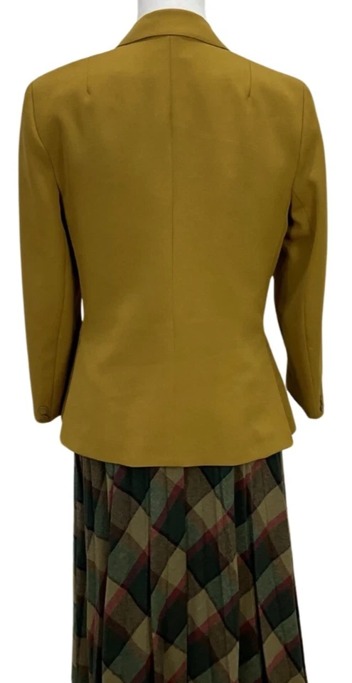 Jaqueta Oscar com Saia de Lã Tamanho Médio Dourado/Saia Multicolorida Vintage - Imagem 2 de 4