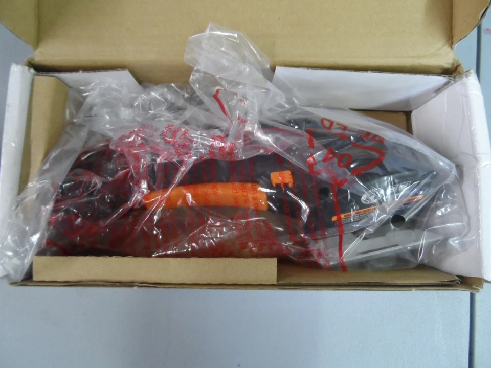 Worx ZipSnip WX082L 4V Cordless Electric Scissors Self-Sharpening Rotary Cutter - Image 3 of 4