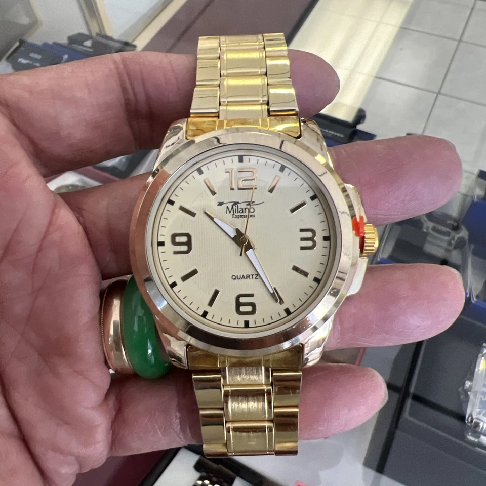 Reloj Milano Expressions plateado para hombre🔥esfera dorada horas (ligero 🙏) Foto 4 de 4