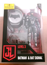NEW McFarlane Toys Collector's Club DC Multiverse Tactical Batman & Bat Signal