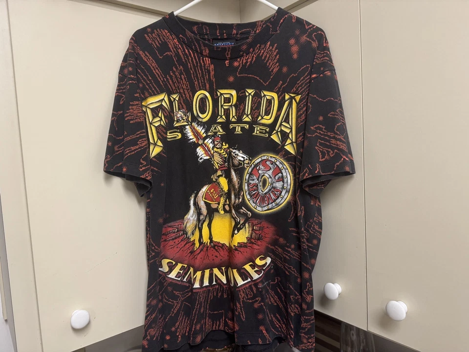 De colección 1990 Florida State Seminoles Magic Johnson impresión completa grande AOP FSU Foto 2 de 4