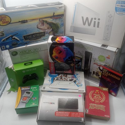 Nintendo Box Lot 3DS Xbox One Sega Dreamcast Genesis Wii Mario Empty Boxes