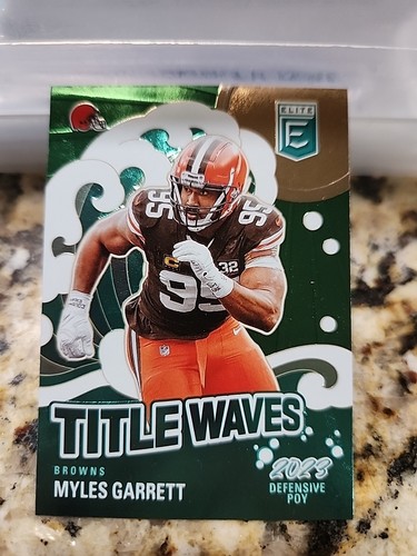 2024 PANINI ELITE Kyle's Garrett Title Waves Green Insert DPOY BROWNS - Picture 1 of 2