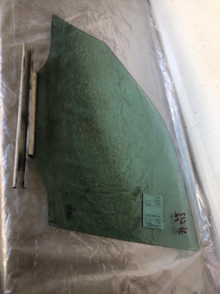 Mercedes Benz Clase E E300D 1996-2003 puerta delantera ventana de vidrio pasajero derecho Foto 4 de 4