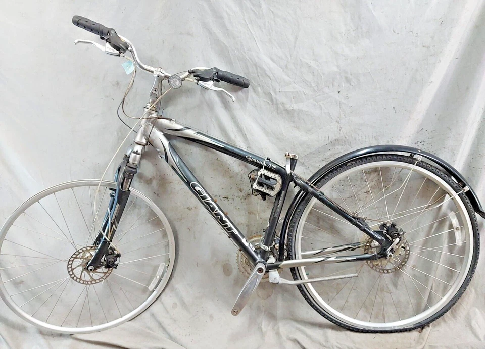 Bicicleta híbrida Giant Cypress LX 2014 disco cómodo 17" suspensión media remitente de EE. UU. Foto 2 de 4