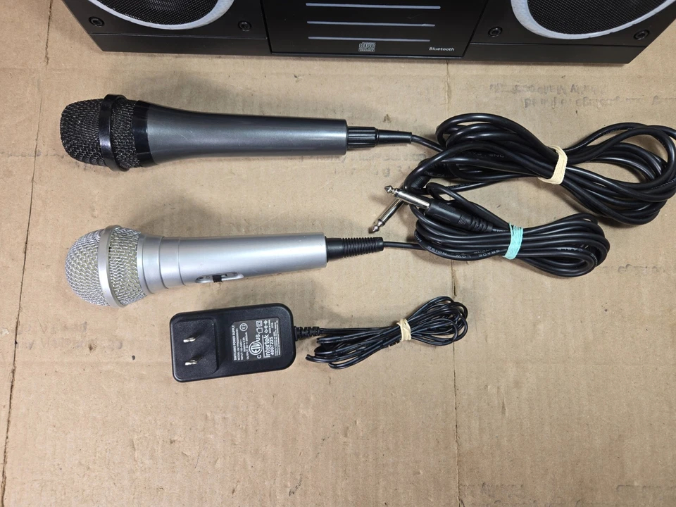 Sistema de karaoke AKAI KS303-BT Bluetooth efectos de luz con 2 micrófonos y adaptador de corriente Foto 3 de 4