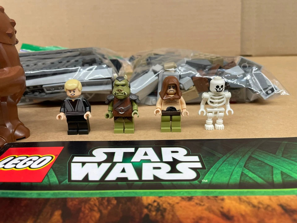 LEGO Star Wars 75005 Rancor Pit 4 Minifigures 380 Pieces No Box Preowned - Image 4 of 4