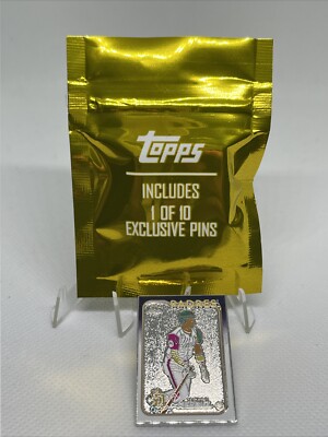 2024 Topps Update - Super Box Exclusive Commemorative Pin