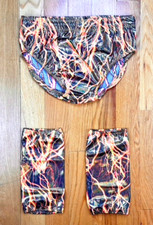 Men&rsquo;s Pro Wrestling Trunks Electric Storm + Knee Pad Covers Sz L 38&ndash;40 Spandex