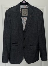 CAVANI MENS SLIM FIT SUIT JACKET BLAZER PLAYING CARD LINING size 38.  (A10) 