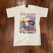 Vintage White 'God Bless America' T-Shirt NYC Twin Towers 911 Memorial