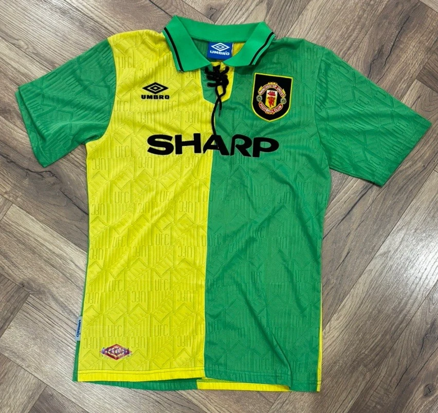 Umbro 3rd Kit Manchester United Memorabilia Football Shirts