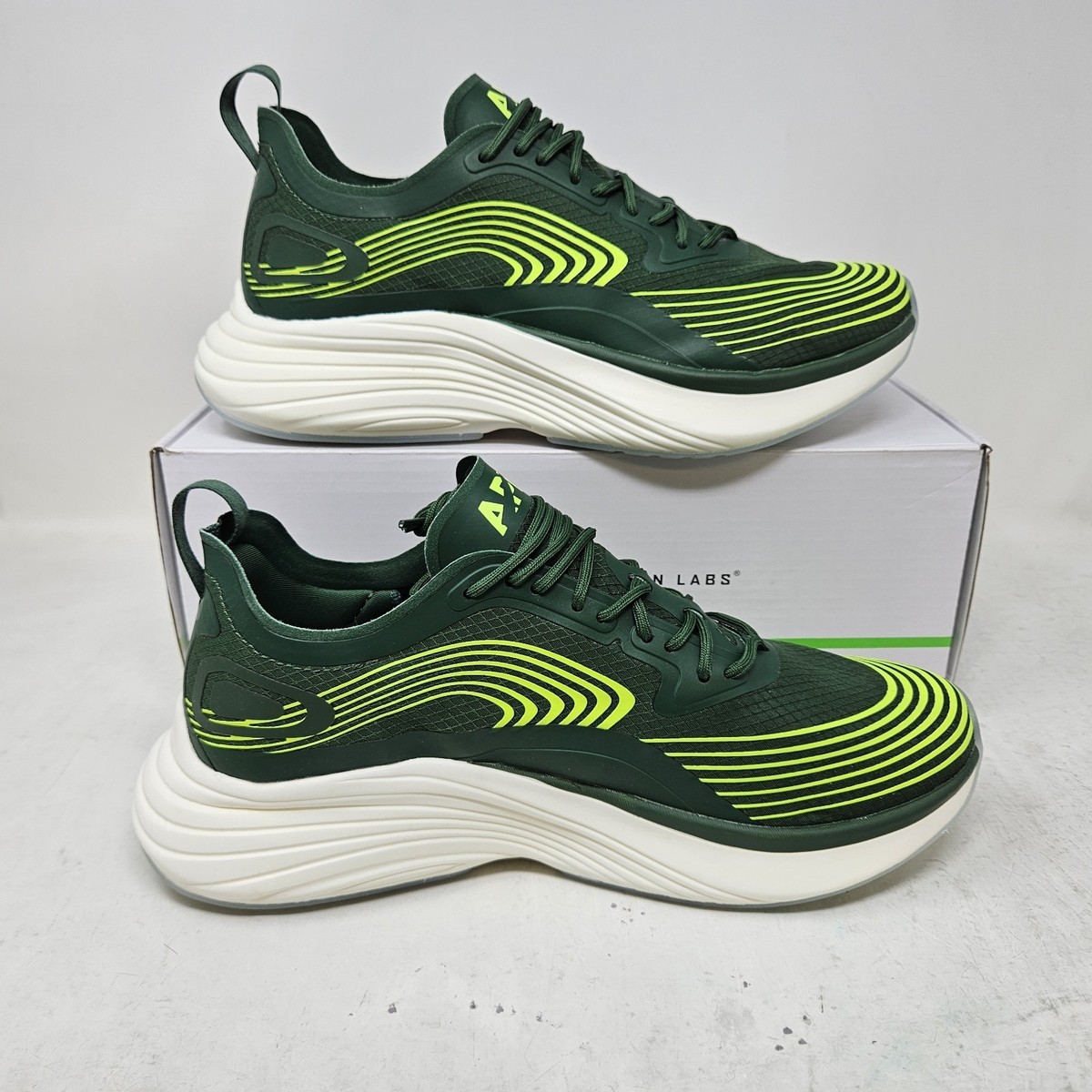 APL Streamline M Low-Top Sneaker in Forest Green and White Men main image 4