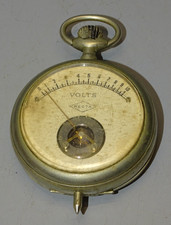 -ANCIEN VOLTMETRE de POCHE  10 VOLTS RECTA FORME MONTRE GOUSSET ARGENTAN  D