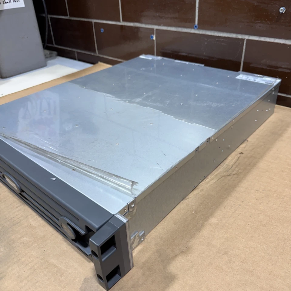 Promise Technology VTrak E310S 12 Bay Dual Controller 100-240VAC - Image 2 of 4