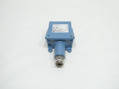 #ad #ad Ue United Electric H100 190 Pressure Switch 5 30psi 480v ac $89.80