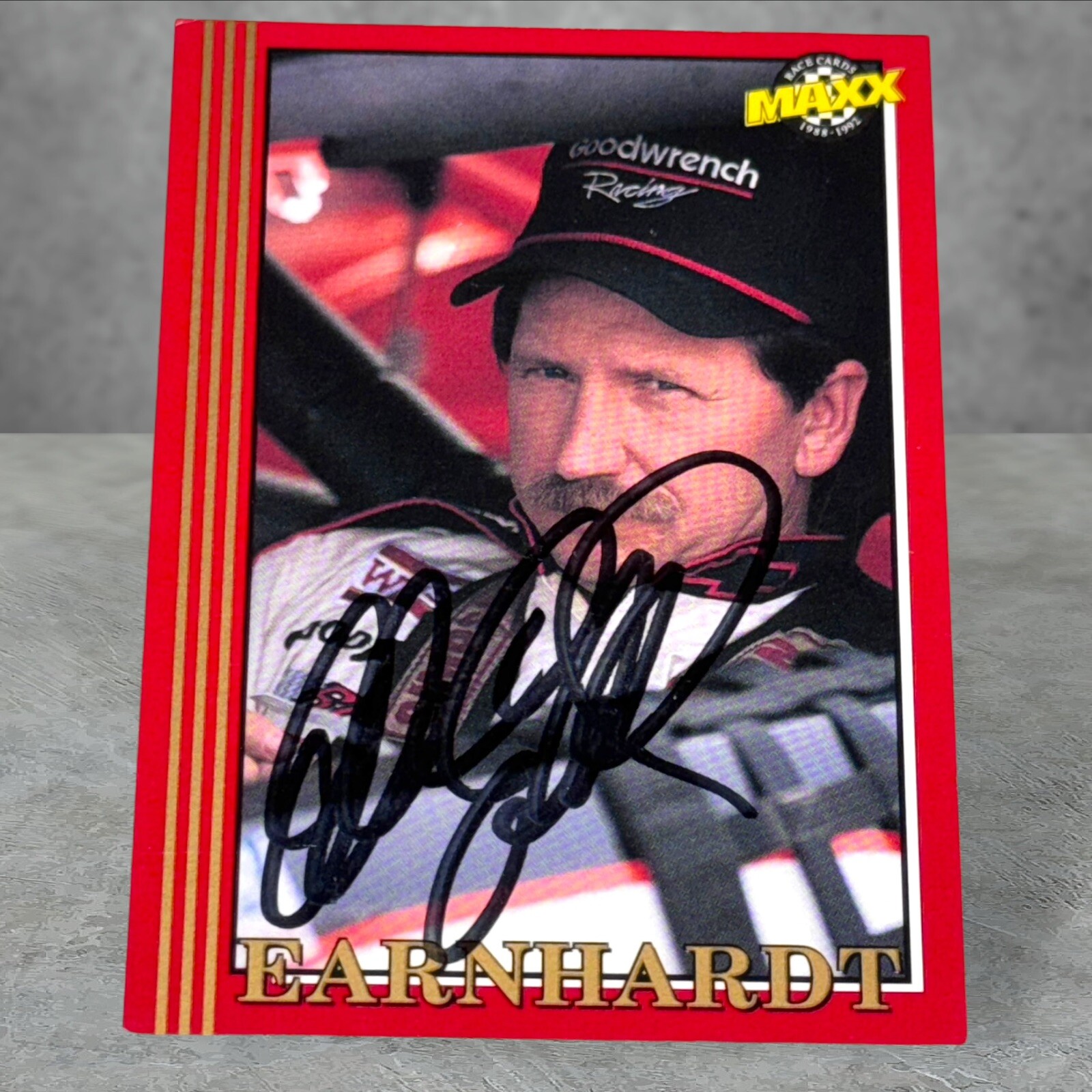 Dale Earnhardt NASCAR HOFer autographed card 1992 MAXX #3 VINTAGE 7TIME CHAMPION