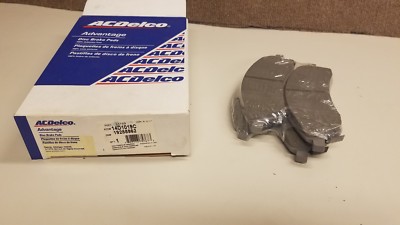 Disc Brake Pad Set-Ceramic Disc Brake Pad Front fits 04-09 Cadillac SRX ...