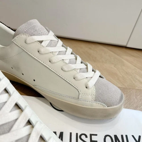 Fresh 2025 Collection: Golden Goose Super-Star White Leather Low Top Boardwear - Picture 4 of 10