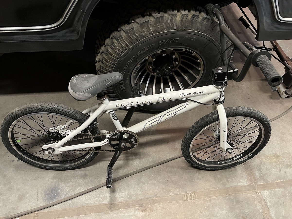 MID SCHOOL BMX SE RACING WILDMAN 20” Todd Lyons pro Size All