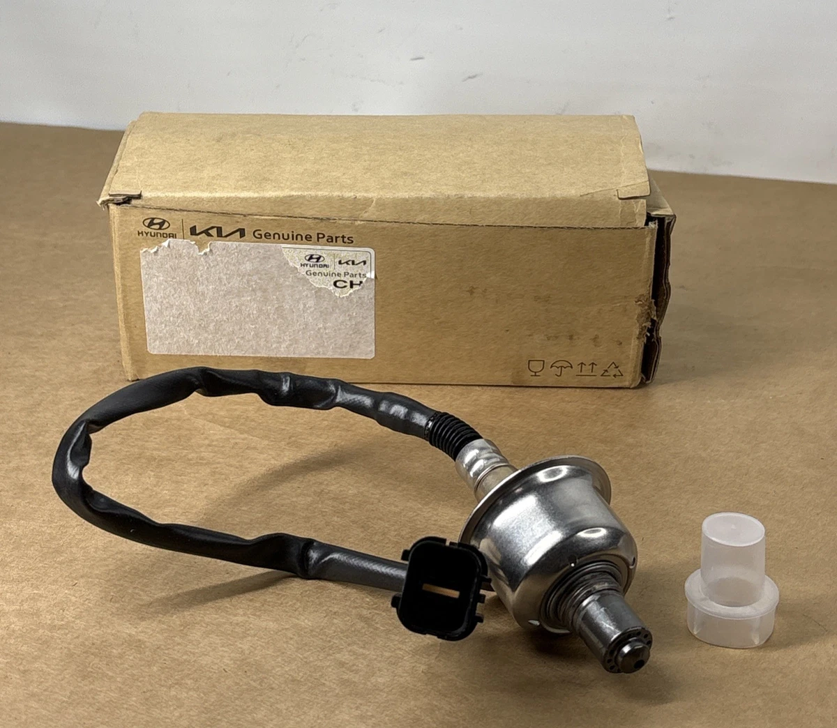 Genuine OEM Hyundai Kia Oxygen O2 Sensor 39210-2B100 photo 1