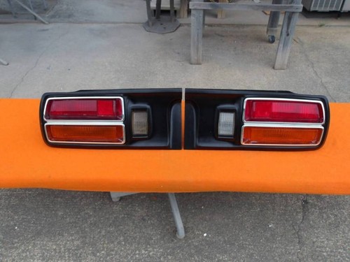 RARE Nissan Fairlady Z S30 240Z 260Z Tail Light Set OEM JDM