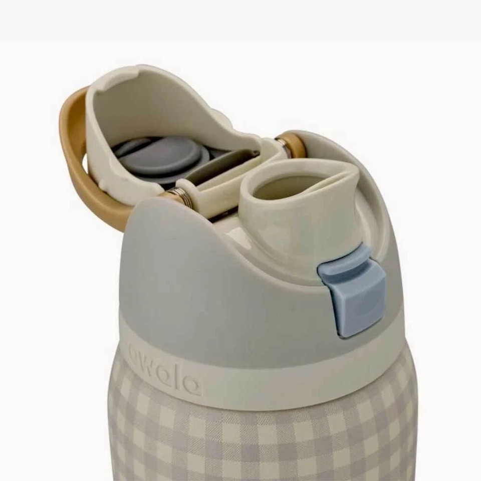Bottiglia Owala Urban Outfitters Esclusiva Da 32 Once Con Fiocco Blu Tied And Ture Freesip 05
