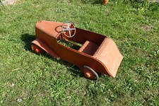 voiture à pédales ancienne Renault