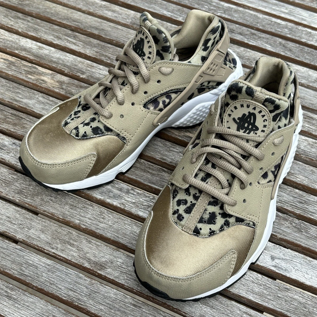 Womens Nike Air Huarache Trainer Shoes Leopard Tan Gold Black 