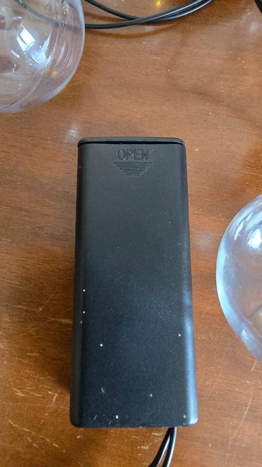 Guirnalda de luz de bola redonda 10 bombillas LED a batería para interiores Foto 4 de 4