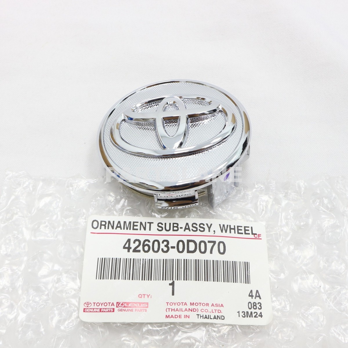 42603-0D070 Toyota OEM Genuine ORNAMENT SUB-ASSY, WHEEL HUB