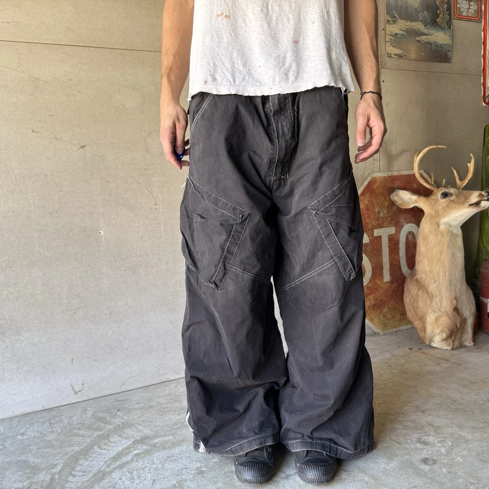 Pantalones cargo reversibles de pierna ancha MacGear vintage años 90 pantalones rave negros/grises Foto 2 de 4