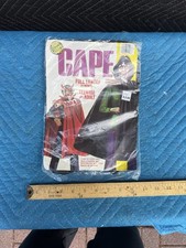 Ben Cooper Vampire Pełna długość peleryna 41" Ognioodporna Dorosły Halloween Fabrycznie nowy