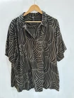 Taking Shape Top Size 24 Shirt Black & Green Abstract Print