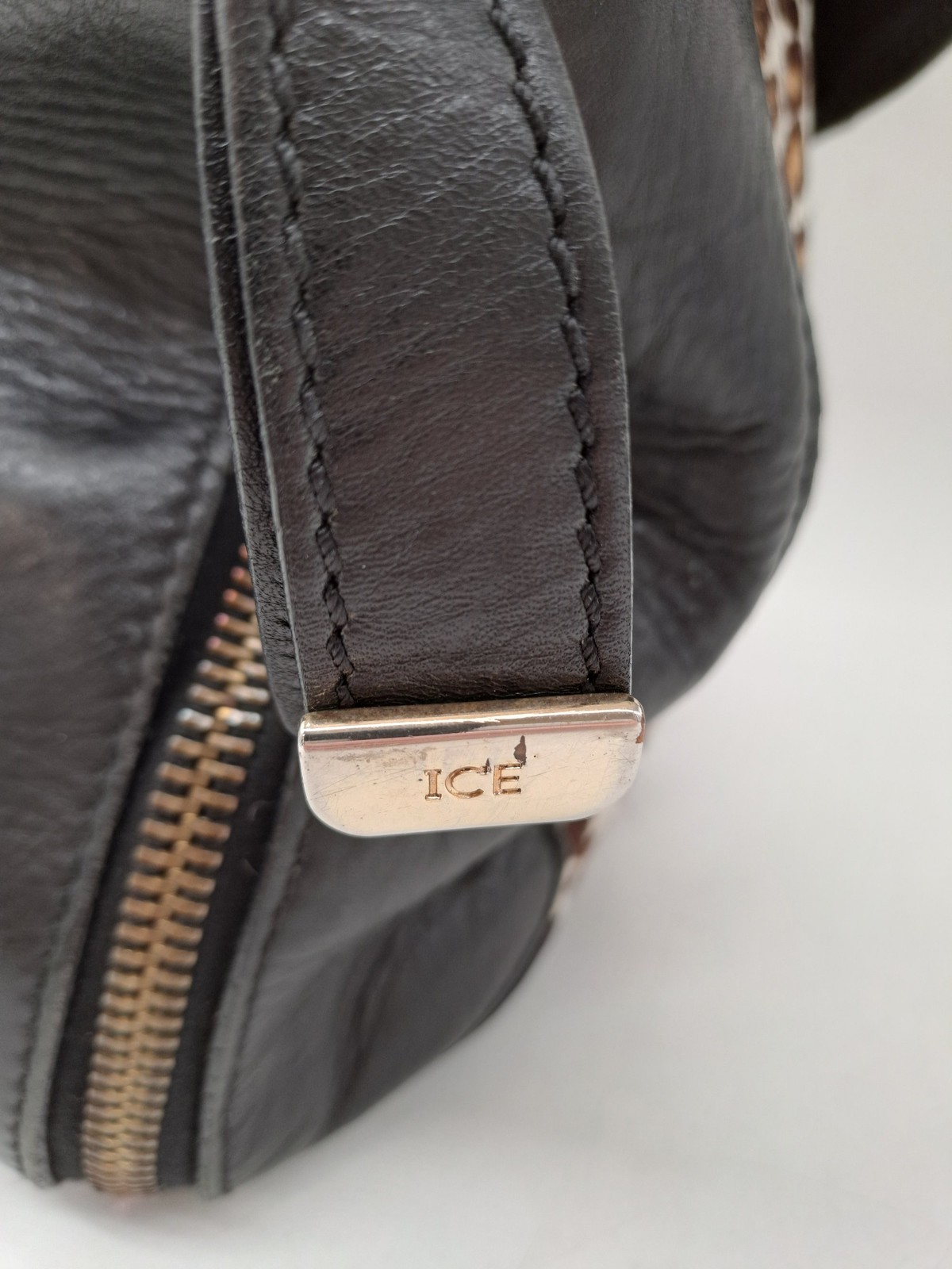 Ice Iceberg Leopard Pattern Leather Shoulder Bag … - image 4