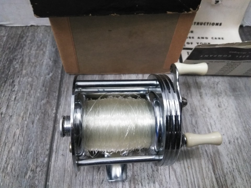 N.O.S. Bronson Fleetwing 2475 Casting Fishing Reel In Box with ...
