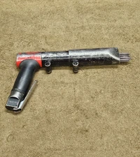 Chicago Pneumatic CP7125 Air Chipper Needle Scaler Hammer Rust Remover