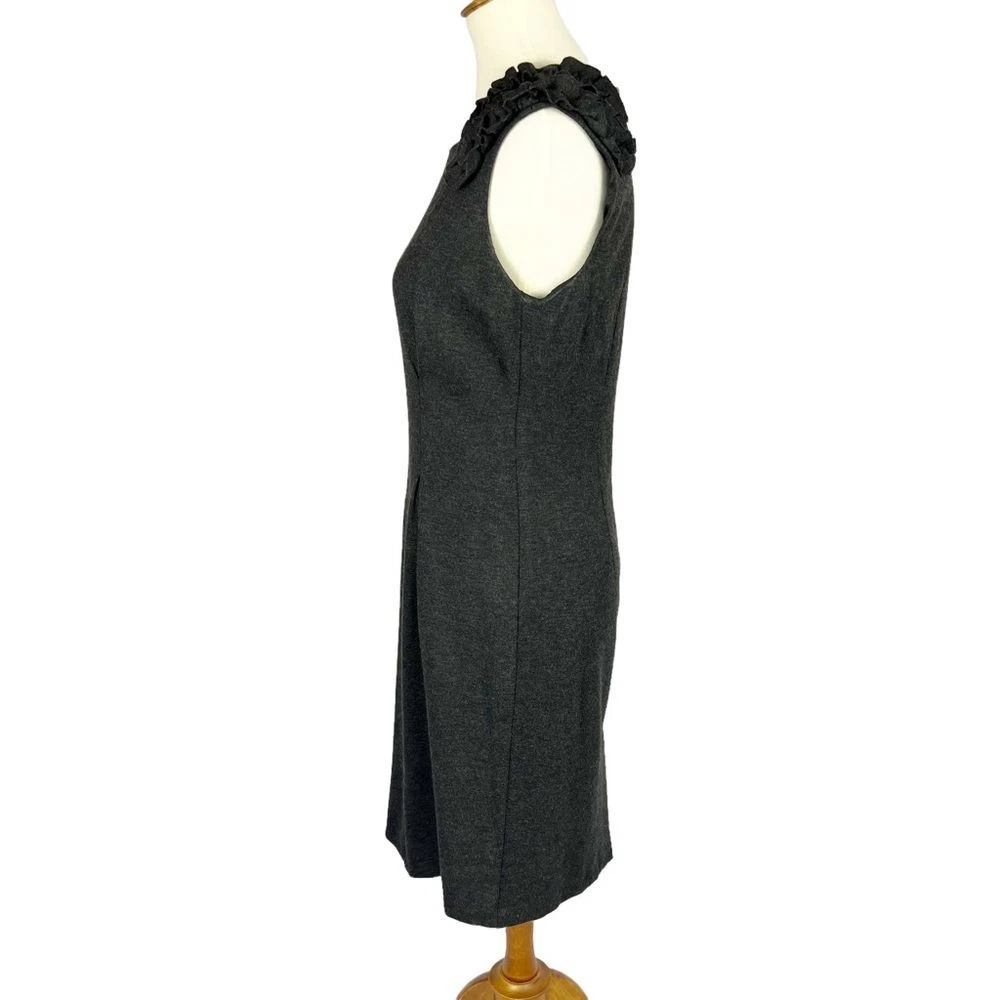 VETEMENTS Abito tubino senza maniche Trina Turk grigio antracite spalle arricciate 2107130 taglia 8